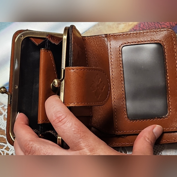 Patricia Nash Wallet - Picture 8 of 11